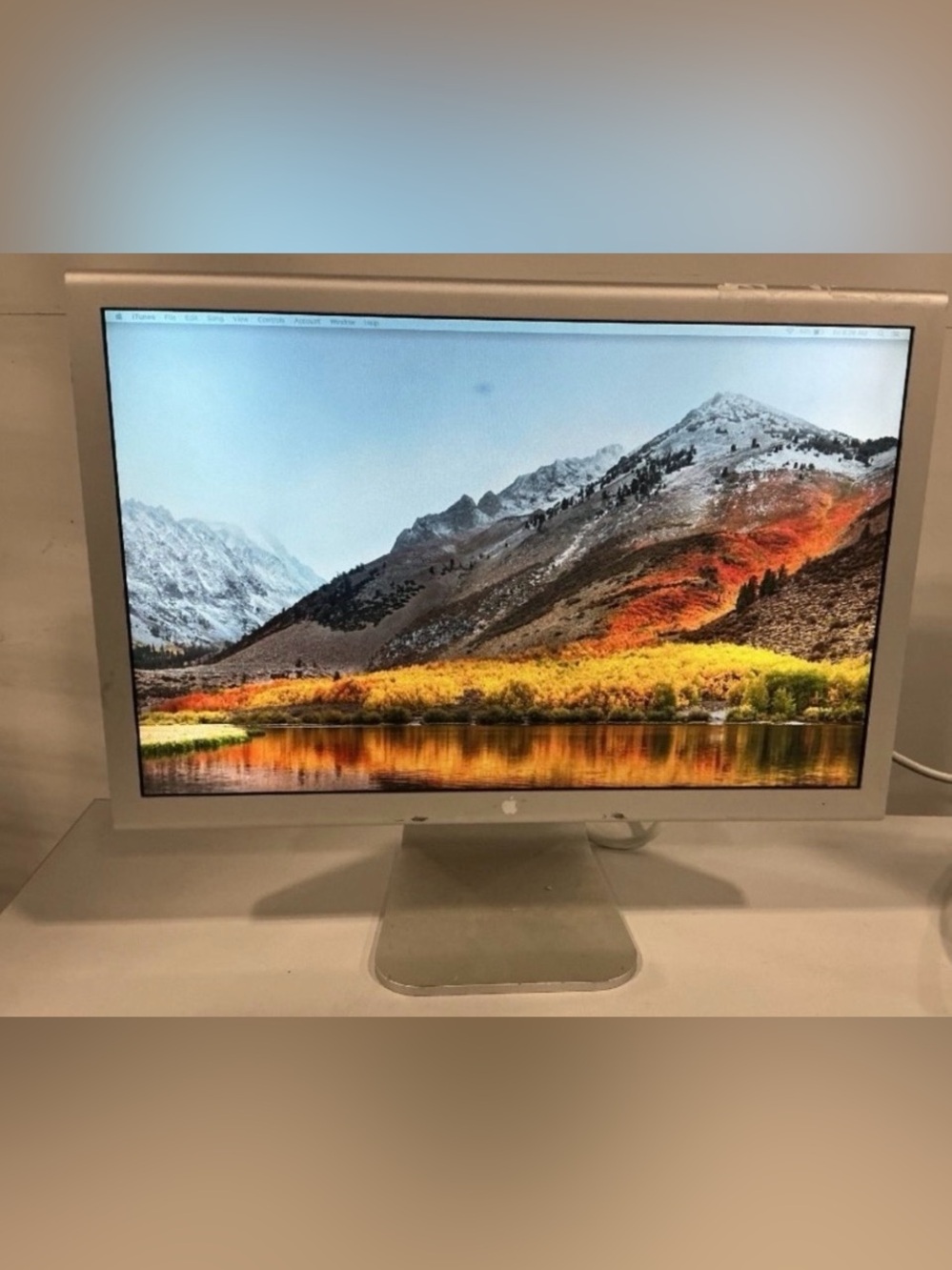 Apple Cinema Display 30-Inch, Model A1083